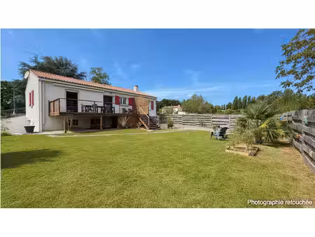 vente maison 5 pièces  107.00m²  mouilleron
