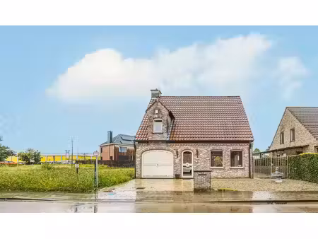 mooie eigendom op 446 m² met goede locatie - 3 slaapkamers  garage  tuin