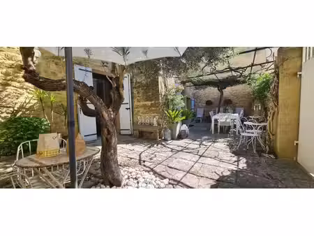 propriete de caractere de 280m²