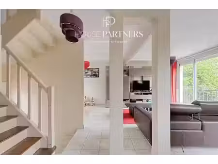 maison de luxe de 6 pièces en vente à rueil-malmaison  île-de-france