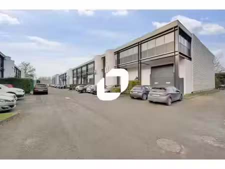location local d’activités élancourt 78990 382m² à 1146m²