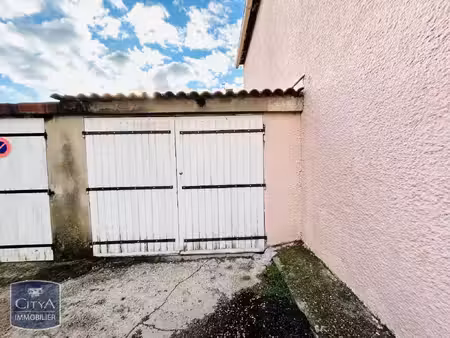 parking à louer - marignane (13) - 93€