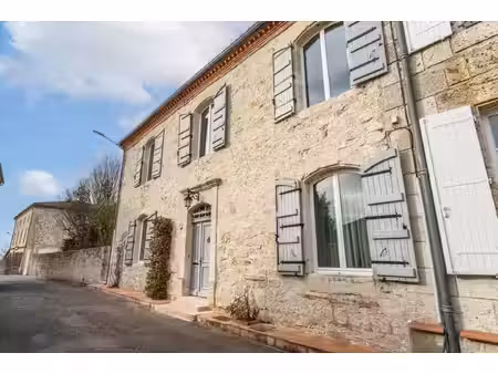 maison de village avec jardin et garage