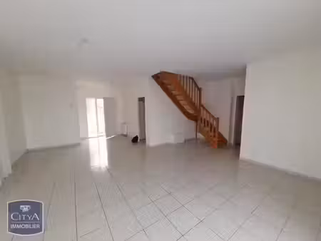 maison à louer 5 pièces 123.12 m² - idron (64) - 1 550€