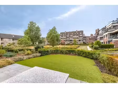 appartement te koop in sint-kruis met 2 slaapkamers