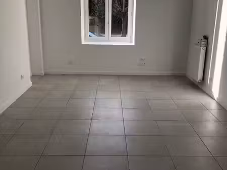 location appartement 2 pièces 46m² st egreve 38120