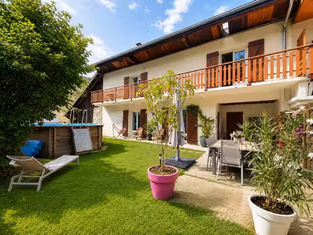 maison 155 m2 + grange + combles  terrain 1700 m2 cessens