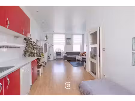 commercieel te koop in koekelberg met 4 slaapkamers