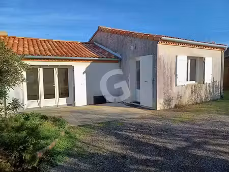 location maison 3 pièces 100 m² à jard-sur-mer (85520)  830 €