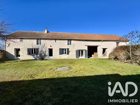 haras à luzé (37120)