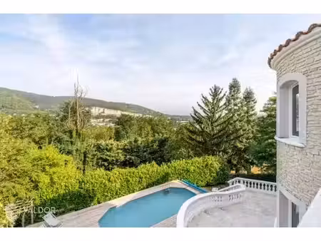maison de luxe de 246 m2 en vente rochetaillée-sur-saône  auvergne-rhône-alpes