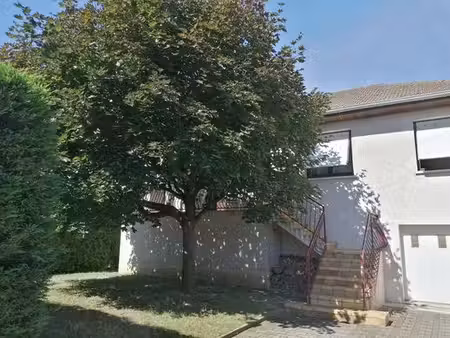 maison de 3 chambres de luxe en vente à meyzieu  auvergne-rhône-alpes