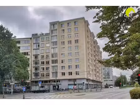 appartement te koop in berchem met 3 slaapkamers