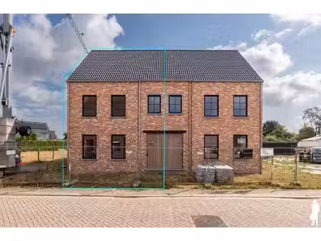 huis te koop in wuustwezel met 4 slaapkamers