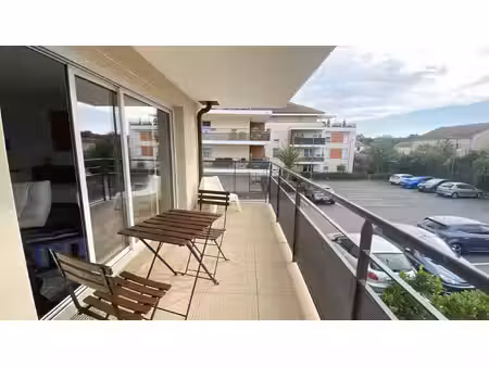 location appartement 3 pièces 64m² y 80190