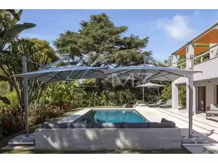 villa moderne avec vue mer