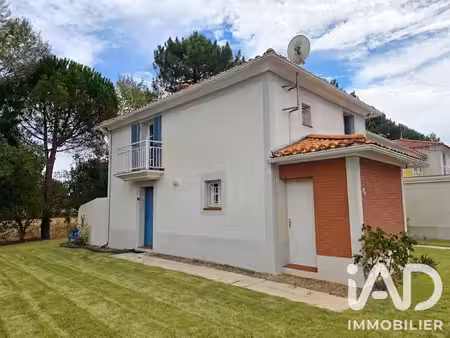 maison à coëx (85220)
