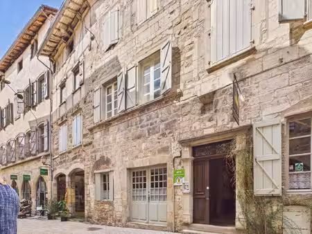 une demeure historique avec jardin au cœur de saint-antonin-noble-val