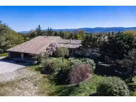 propriété de 359 m2 sur 1 17 ha 4 espaces de vie 26120