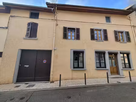 maison de ville familiale 245m2 à rénover meximieux centre