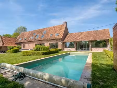 maison de 12 pièces de luxe en location à bachy  hauts-de-france