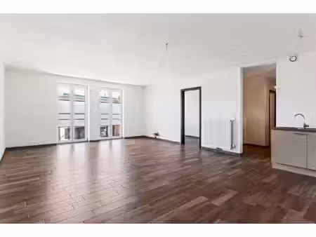 appartement te huur in brasschaat met 2 slaapkamers