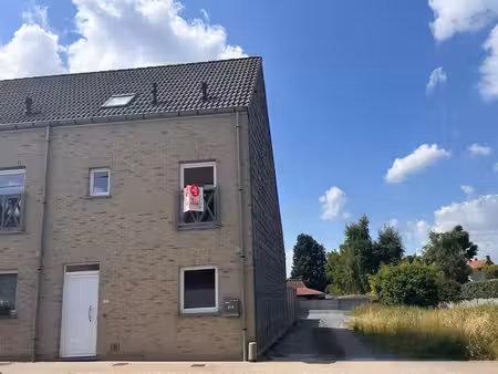 huis te huur in sint-denijs met 5 slaapkamers