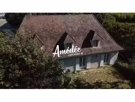 vente locaux professionnels 7 pièces 310 m² à belmont-bretenoux (46130)  157 000 €
