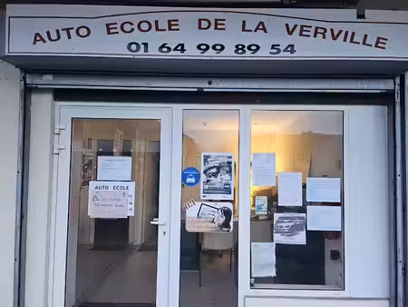 vente locaux professionnels 2 pièces à mennecy (91540)  30 000 €