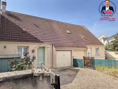 maison de 4 pièces 3 chambres avec jardin terrasse et garage