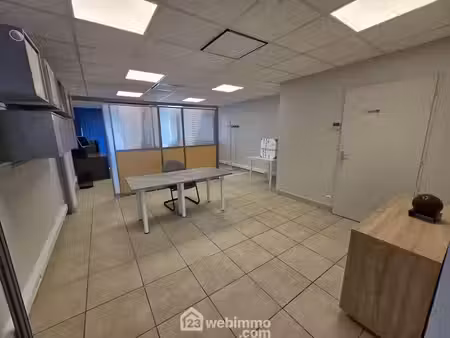 vente locaux professionnels 1 pièce 49.74 m² à blanquefort (33290)  189 000 €