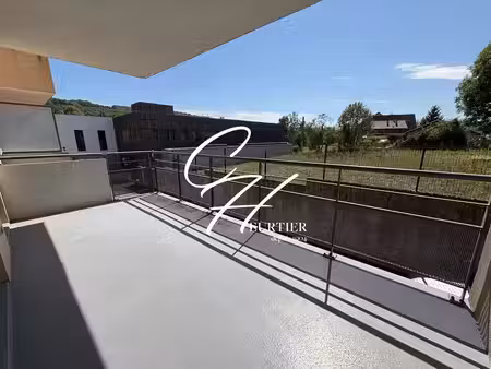 vente appartement 2 pièces 52m2 montferrat 38620 - 129000 € - surface privée