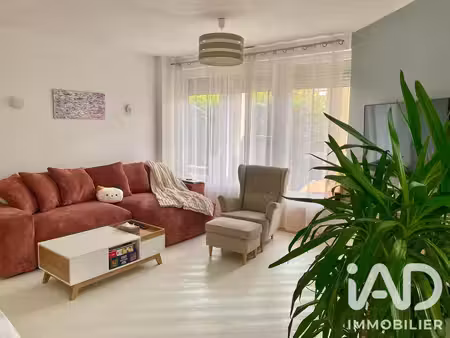 appartement à montigny-le-bretonneux (78180)