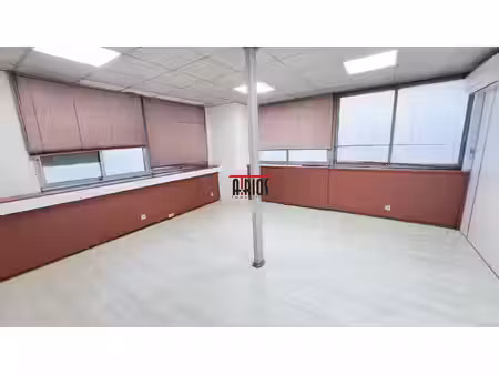 achat local professionnel 600m² six fours les plages 83140