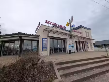 vente locaux professionnels 240 m² à mably (42300)  525 000 €