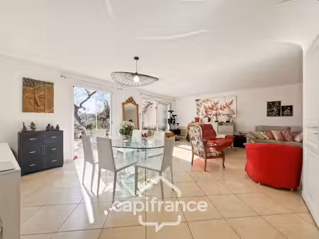 maison à vendre 5 pièces hyeres (83)  costebelle  parc de la luquette  3 chambres  garage.