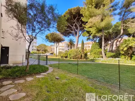 hyeres port : appartement avec jardin-garage -parc et piscine