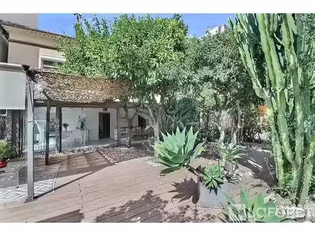 hyères coeur de ville- maison de caractère divisée en deux appartements ou à réunir