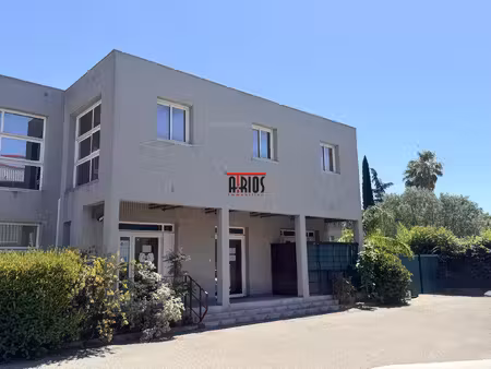 location local professionnel 60m² la valette du var 83160