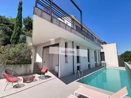 villa contemporaine 200 m² avec piscine