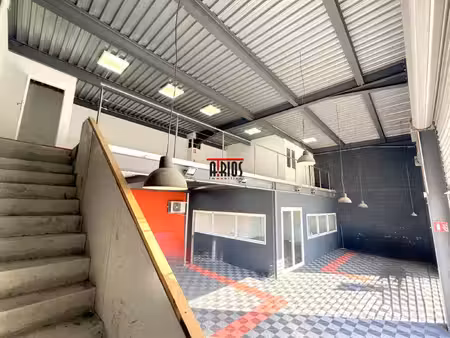 location local commercial 198m² la farlede 83210