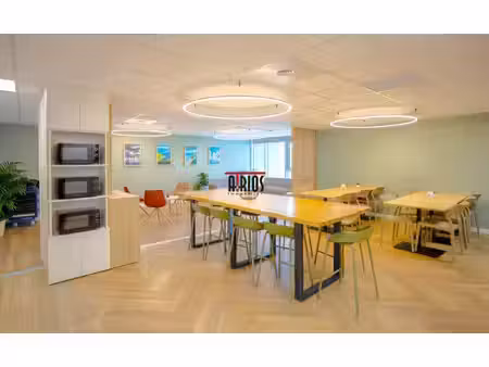 location local professionnel 400m² la valette du var 83160