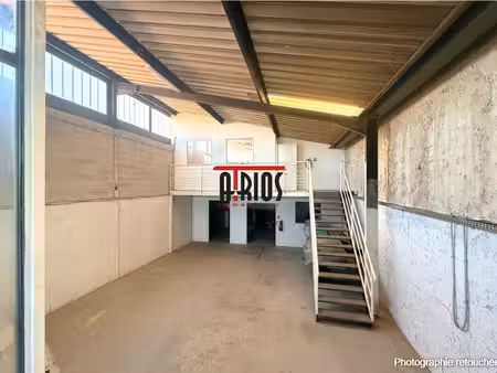 location local commercial 210m² le pradet 83220