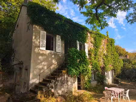 maison à rénover au bord du canal du nivernais
