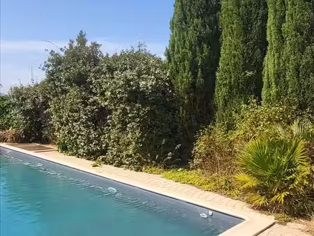 villa du sud avec grande piscine  proche beziers et plages