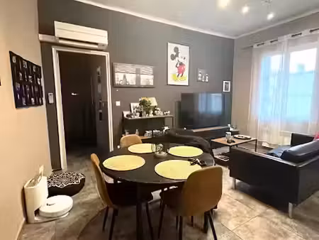 location appartement 4 pièces 75.29 m² à graveson (13690)  907 €