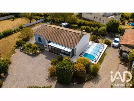 maison traditionnelle à avrillé (85440)