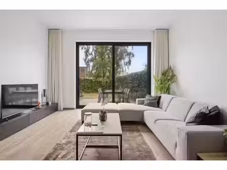 appartement exclusif avec grande terrasse et jardin