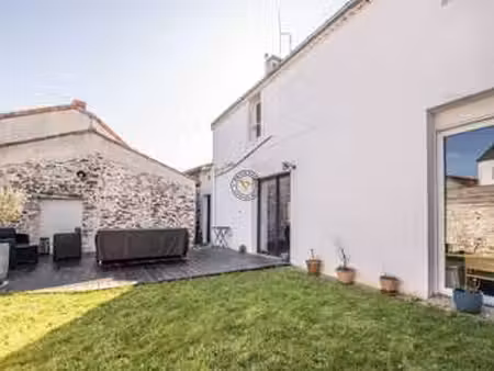vente maison à couëron (44220) : à vendre / 124m² couëron