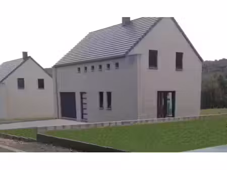 maison unifamiliale en gros œuvre fermé